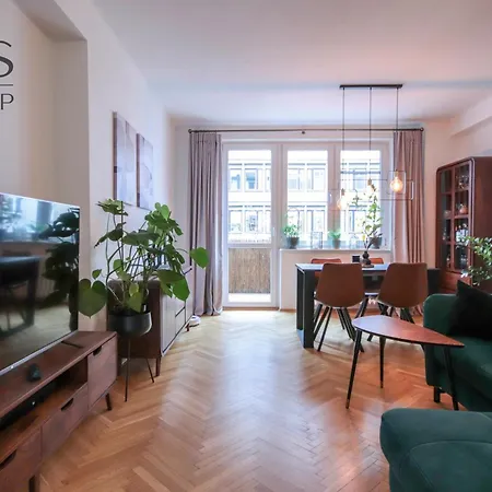 Beautiful In The City Center Apartmán